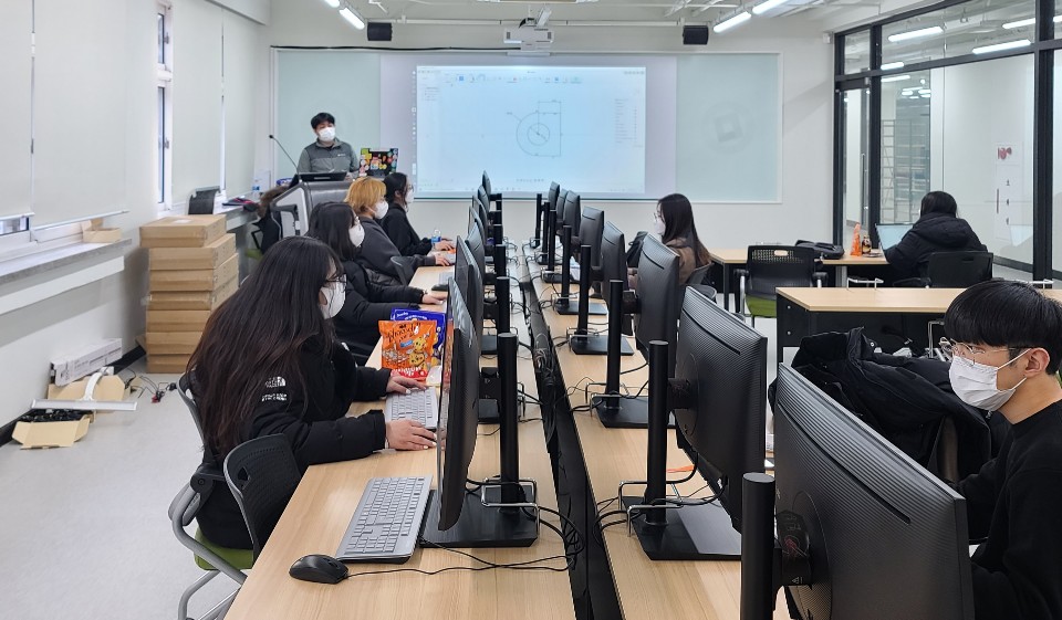 ideafactory 교육 모습